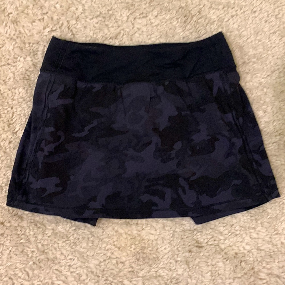 Lululemon black camo skort. Size 4
